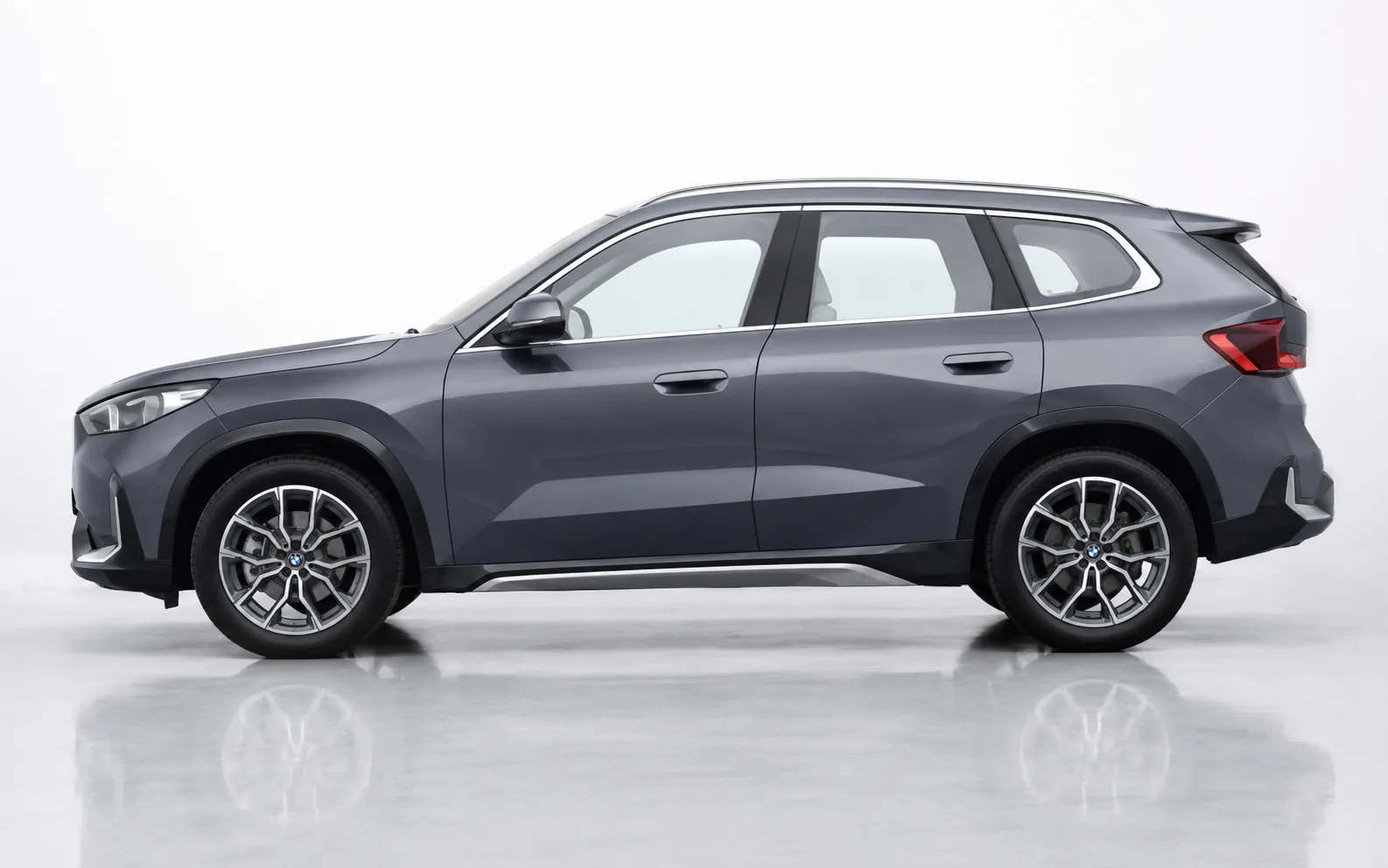 BMW X1 sDrive20i X1 sDrive20i Популярная